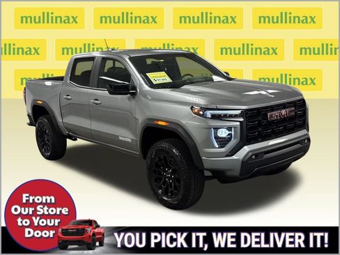 New 2026 GMC Canyon Elevation w/ Convenience Package image 2