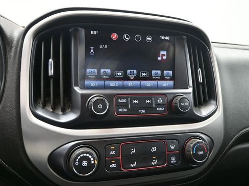 Used 2016 GMC Canyon SLE AWD/4WD image 17