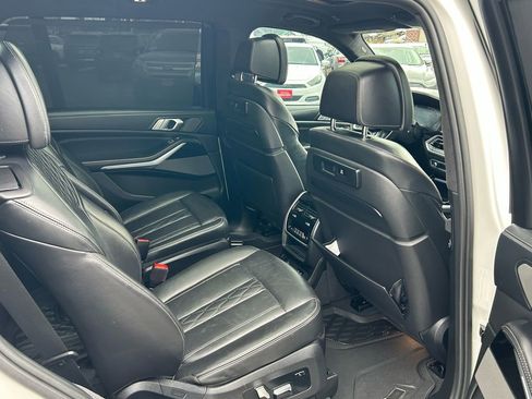 Used 2019 BMW X7 xDrive40i w/ Dynamic Handling Package AWD/4WD image 9