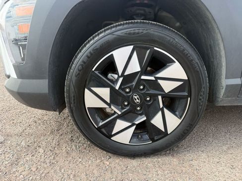 Used 2024 Hyundai Kona SEL AWD/4WD image 6