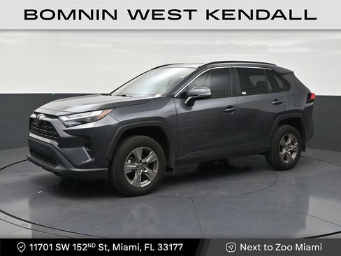 Used 2024 Toyota RAV4 XLE w/ Convenience Package FWD image 1