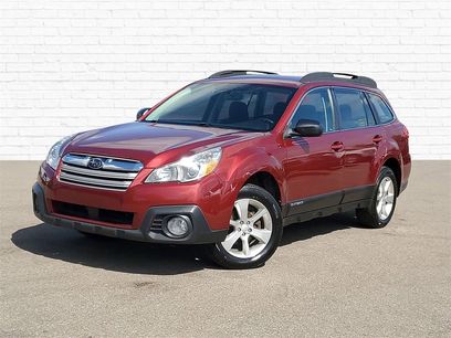 Used 2014 Subaru Outback 2.5i w/ Alloy Wheel Package