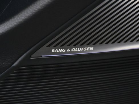 Used 2024 Audi RS Q8 w/ Black Optic Package image 11