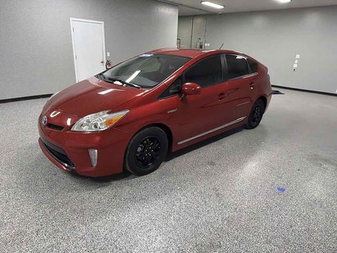 Used 2014 Toyota Prius Two image 7