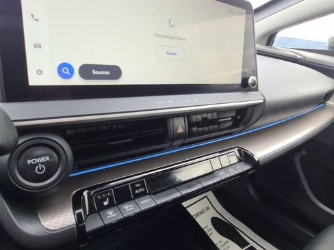 Used 2024 Toyota Prius XLE AWD/4WD image 31