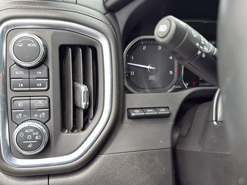 Used 2023 GMC Sierra 3500 Denali w/ Denali Ultimate Package AWD/4WD image 17