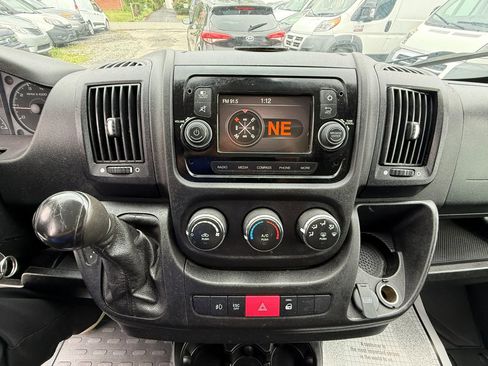 Used 2019 RAM ProMaster 3500 w/ Premium Appearance Group FWD image 7