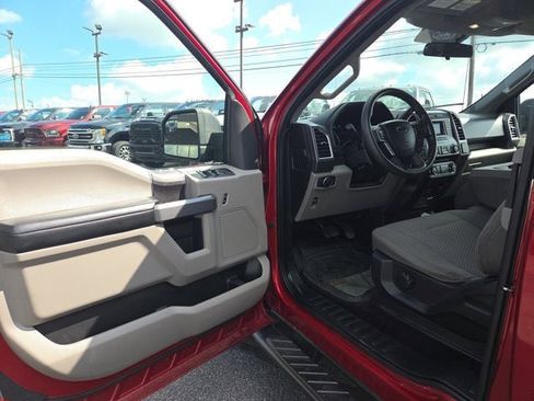 Used 2016 Ford F150 XLT w/ Trailer Tow Package image 7
