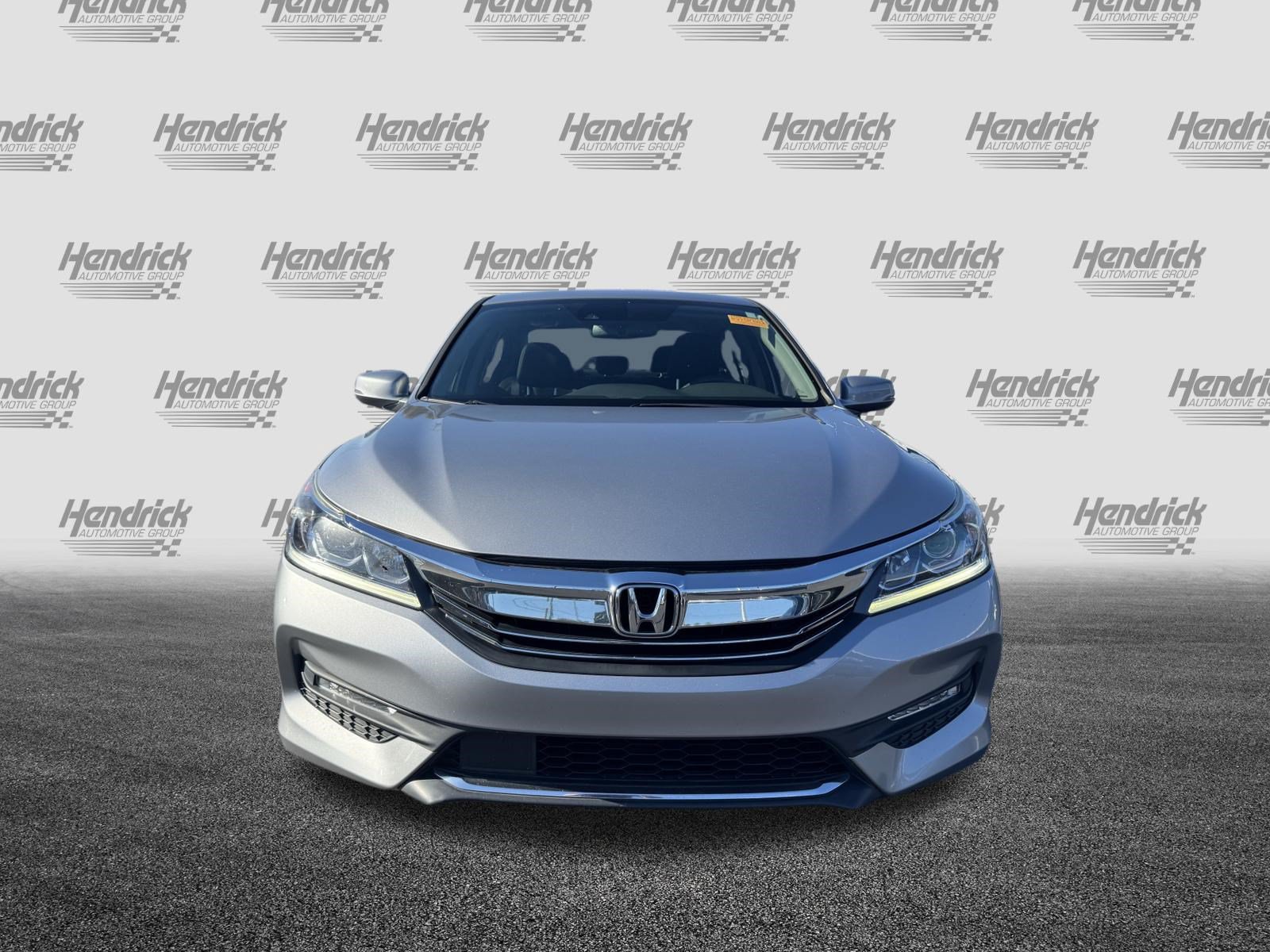Used 2017 Honda Accord EX-L image 9