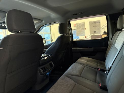 Used 2022 Ford F150 XLT w/ Equipment Group 302A High image 11