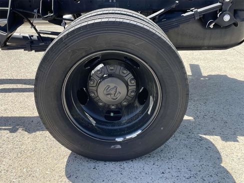 New 2024 RAM 5500 Tradesman image 29