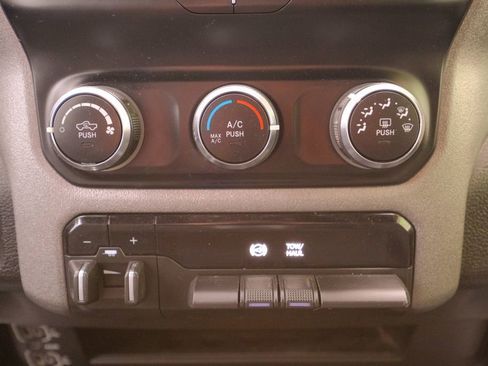 Used 2024 RAM 3500 Tradesman image 33