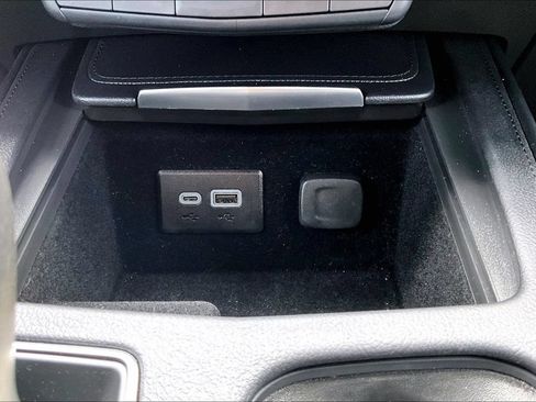 Used 2024 Cadillac XT4 Sport w/ Cold Weather Package FWD image 33
