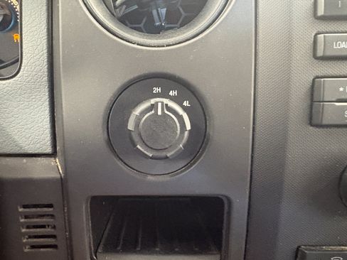 Used 2013 Ford F150 XL w/ Mid Equipment Group AWD/4WD image 13