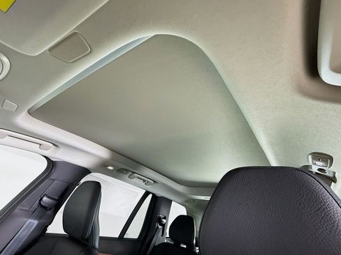 Certified 2025 Volvo XC90 B6 Plus AWD/4WD image 22