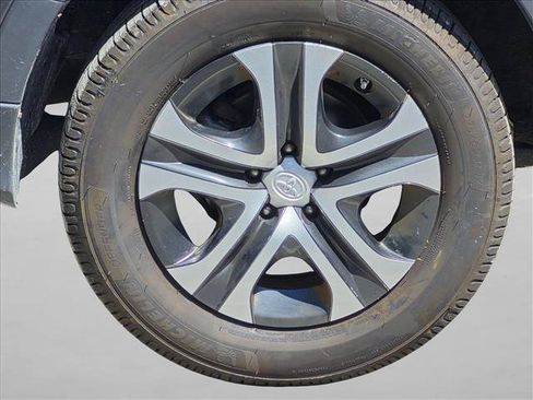 Used 2016 Toyota RAV4 LE AWD/4WD image 16