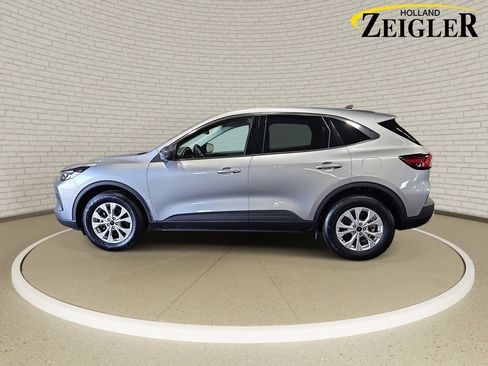 Used 2023 Ford Escape Active w/ Tech Pack #1 AWD/4WD image 8