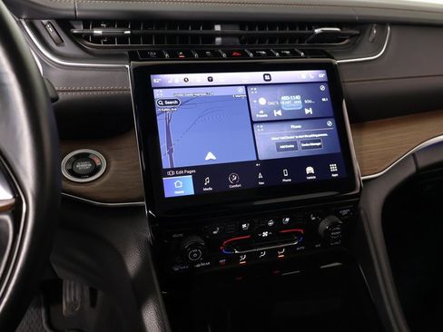 Used 2023 Jeep Grand Cherokee L Summit w/ Luxury Tech Group V image 5