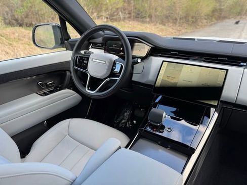 New 2026 Land Rover Range Rover Sport SE AWD/4WD image 28