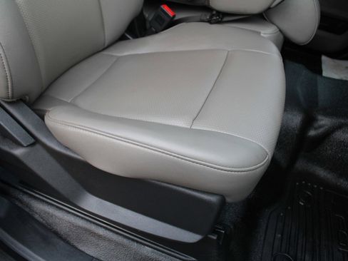 Used 2022 Ford F350 XL w/ Power Equipment Group image 24