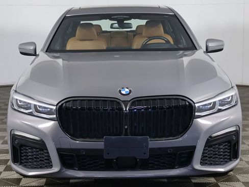Used 2022 BMW 750i xDrive w/ Executive Package AWD/4WD image 17