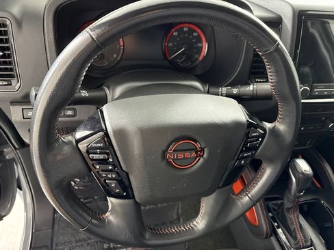 Used 2022 Nissan Frontier PRO-4X AWD/4WD image 31