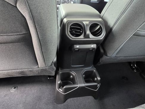 New 2026 Jeep Gladiator Sport image 10