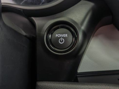 Used 2025 Toyota Sienna XLE AWD/4WD image 36