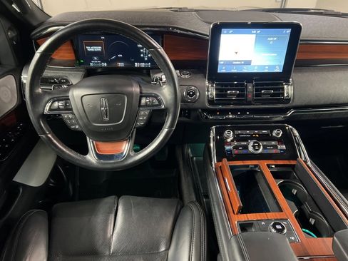 Used 2020 Lincoln Navigator Reserve w/ Luxury Package image 8