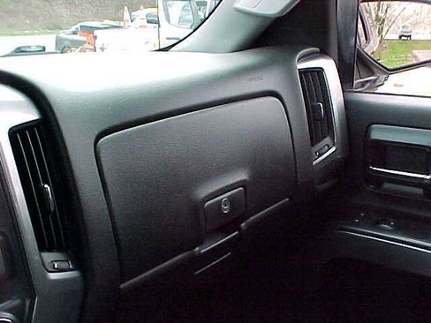 Used 2014 Chevrolet Silverado 1500 LT w/ LT Convenience Package AWD/4WD image 26