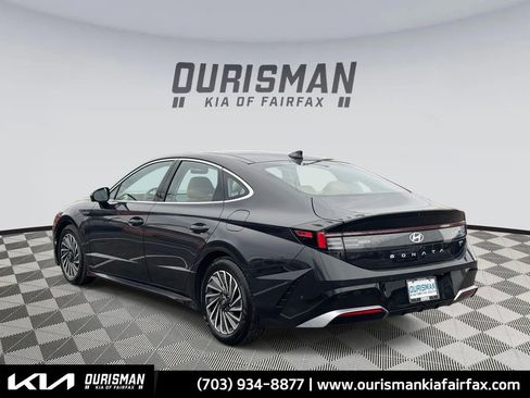 Used 2024 Hyundai Sonata Limited image 3