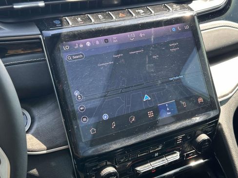 Used 2022 Jeep Grand Cherokee Limited 4xe image 26