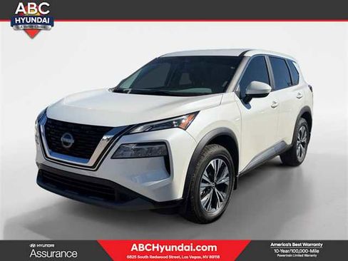 Used 2023 Nissan Rogue SV image 1