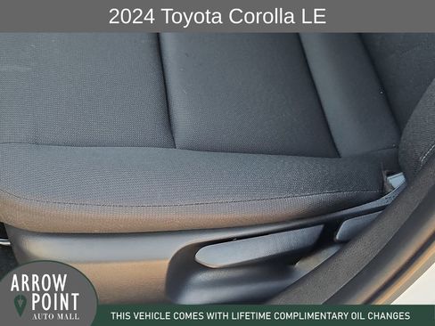 Used 2024 Toyota Corolla LE FWD image 23