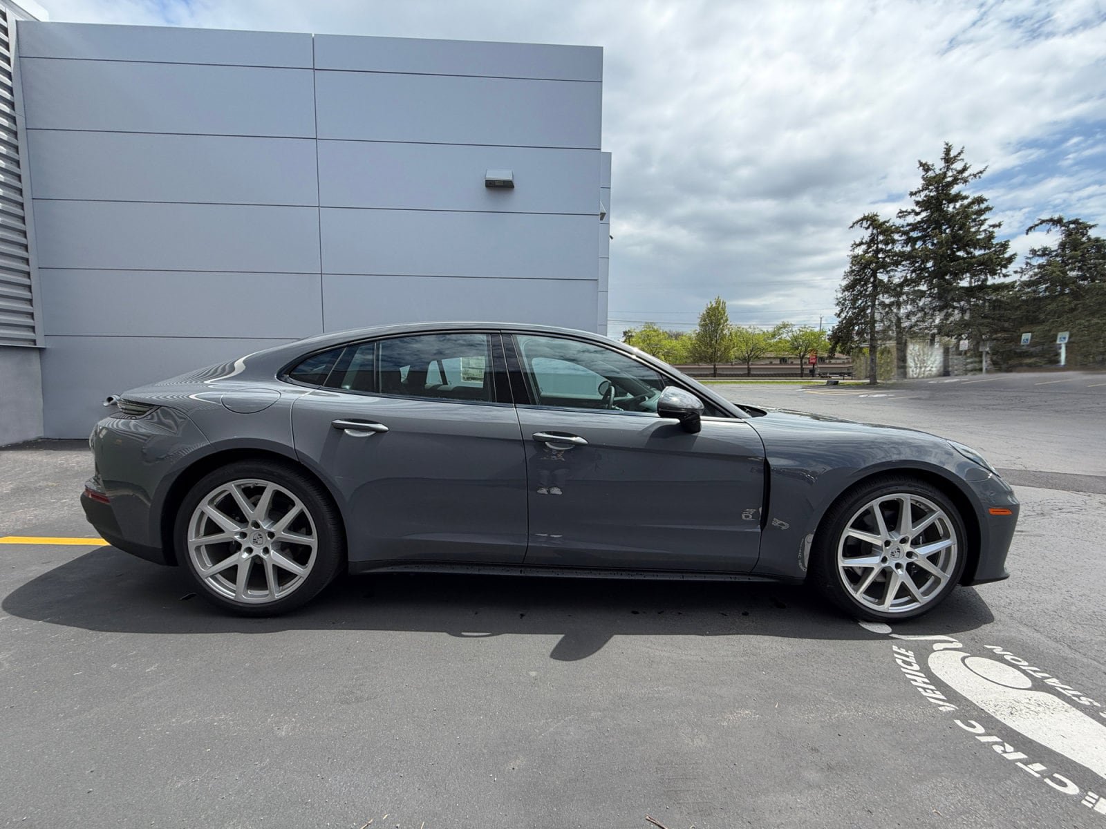 New 2026 Porsche Panamera 4 AWD/4WD image 9