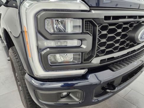 Used 2023 Ford F250 Lariat w/ Sport Appearance Package image 23