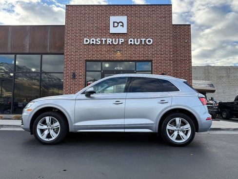 Used 2018 Audi Q5 2.0T Premium Plus w/ Premium Plus Package image 3