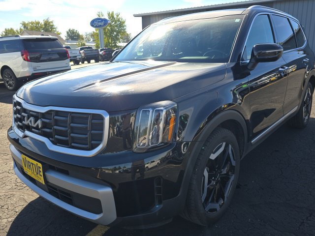 Used 2023 Kia Telluride S w/ S Sunroof Package AWD/4WD image 3