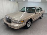 Used 1997 Lincoln Town Car Executive image 3