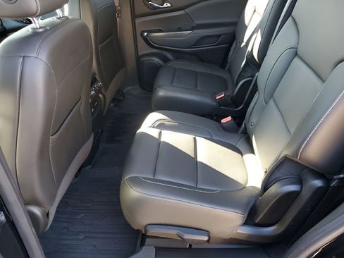 Used 2023 GMC Acadia SLT w/ Technology Package image 20