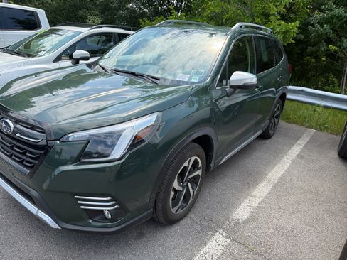 Used 2023 Subaru Forester Touring AWD/4WD image 13