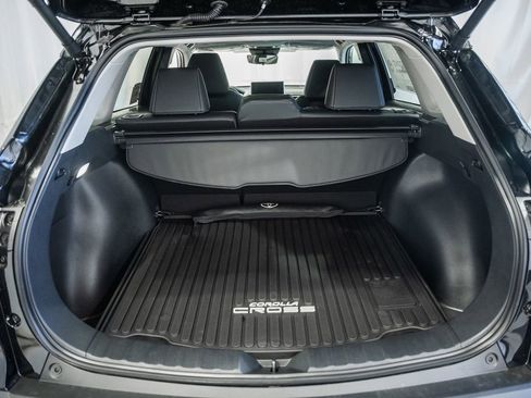New 2026 Toyota Corolla Cross XLE image 9
