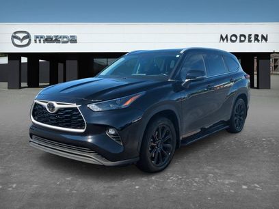 Used 2022 Toyota Highlander XLE