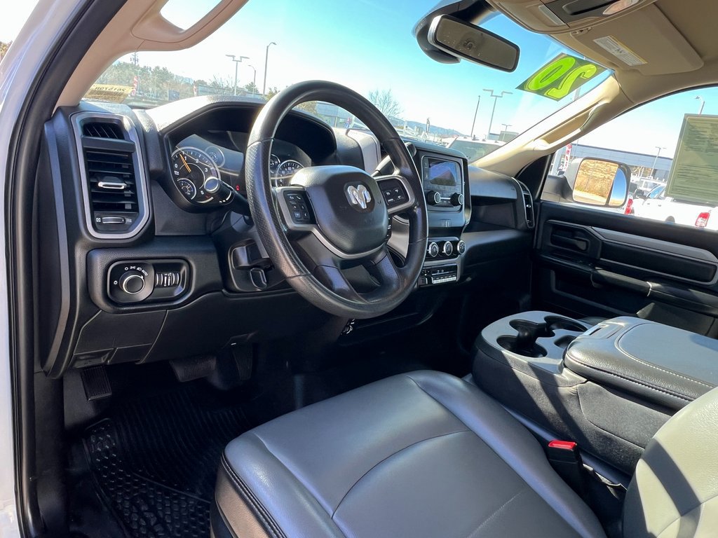 Used 2020 RAM 4500 Tradesman RWD image 16