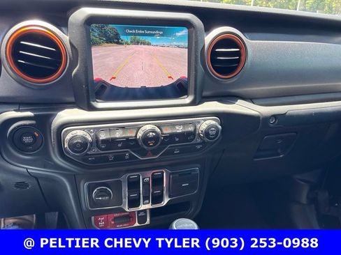 Used 2023 Jeep Gladiator Mojave w/ LED Lighting Group AWD/4WD image 15