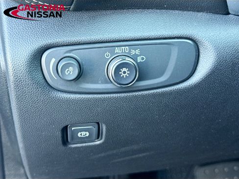 Used 2023 Chevrolet Blazer LT w/ Driver Confidence Package FWD image 13