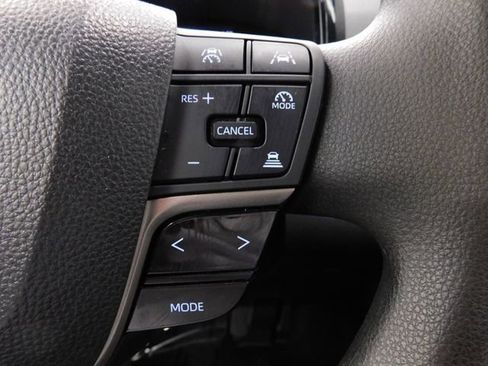 Used 2025 Toyota Camry LE image 27