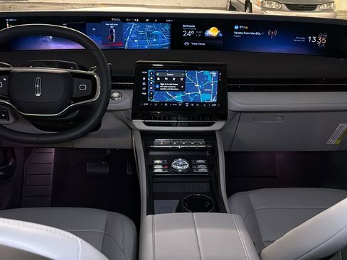 New 2026 Lincoln Nautilus Premier w/ Equipment Group 102A AWD/4WD image 18