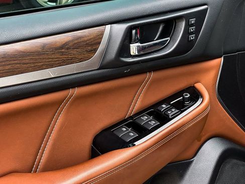 Used 2017 Subaru Outback 3.6R Touring w/ Popular Package #5A image 13