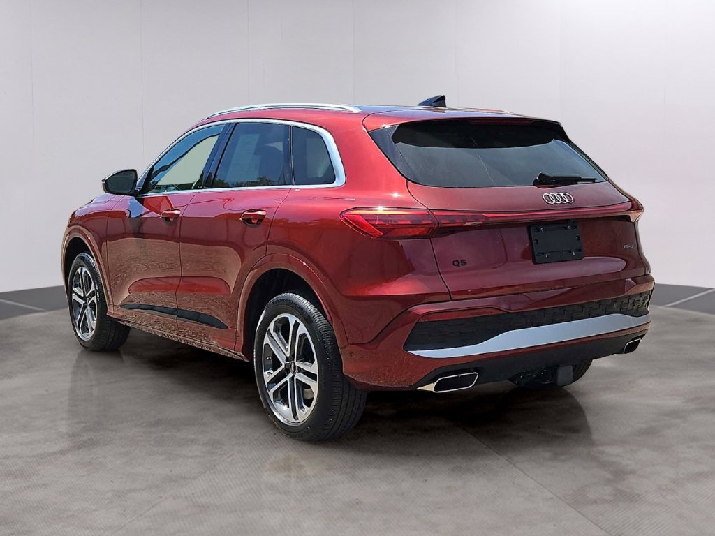 Certified 2025 Audi Q5 Premium w/ Premium Plus AWD/4WD image 4